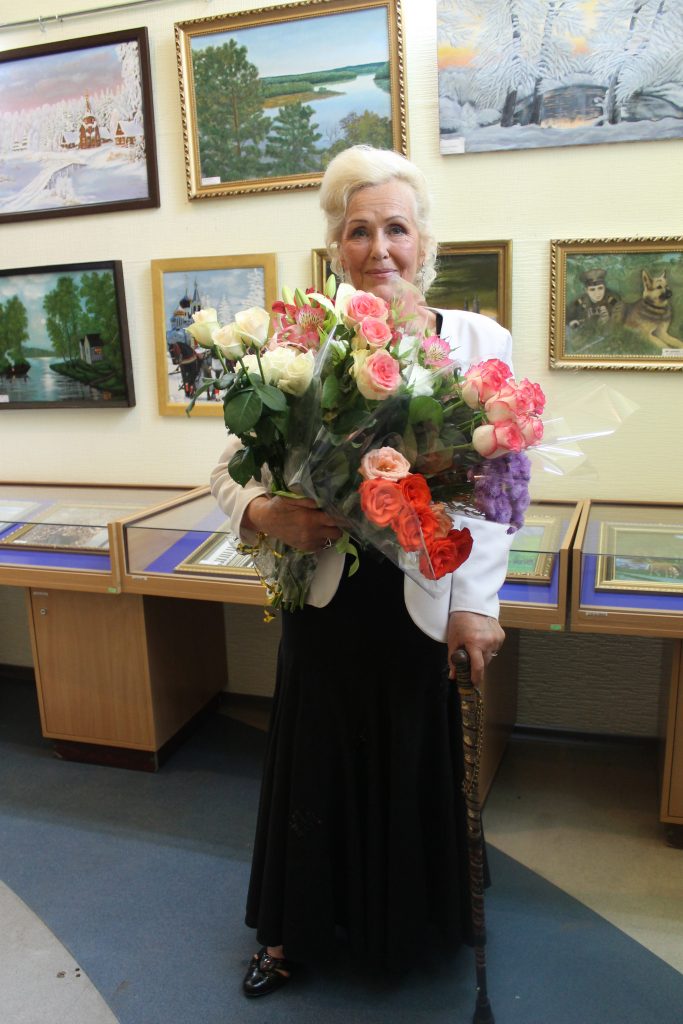 У ХНУРЕ відкрилась персональна художня виставка Ніни Дьяконової
