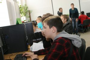 У ХНУРЕ проходить міський турнір юних інформатиків