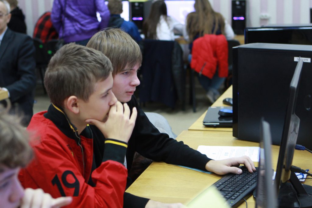 ХНУРЕ запрошує школярів на турнір юних інформатиків