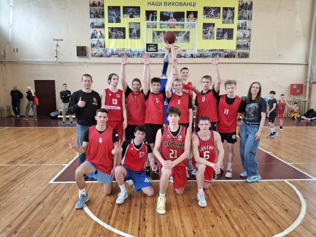Вітаємо збірну Університету