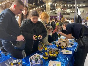 День святого Миколая – дитячі усмішки в товаристві ХНУРЕ