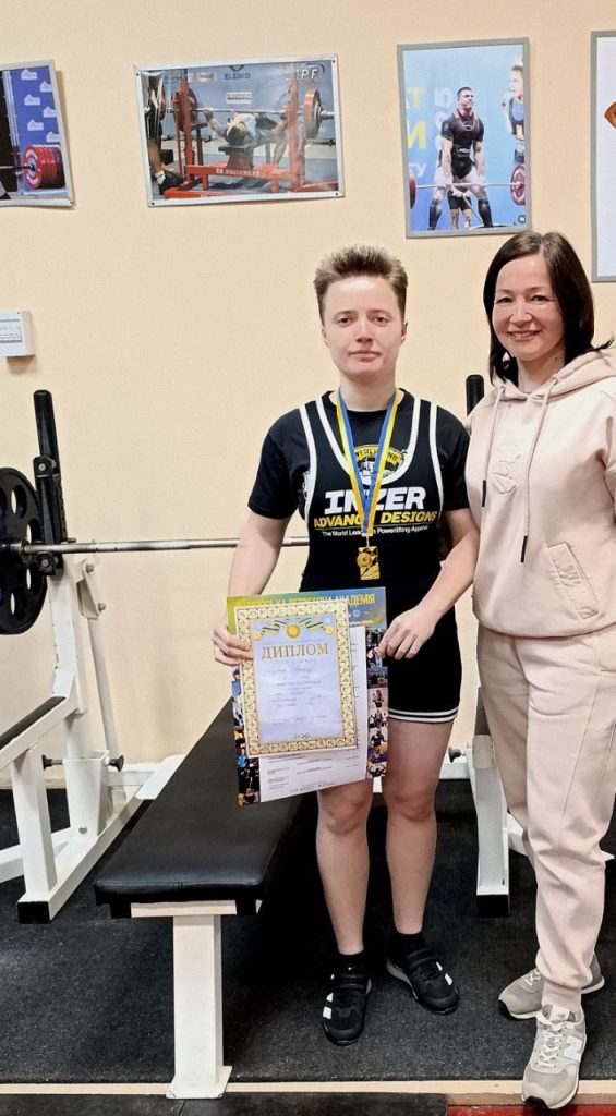 Золотий жим ХНУРЕ: Альона Дідюк — чемпіонка Харківської області