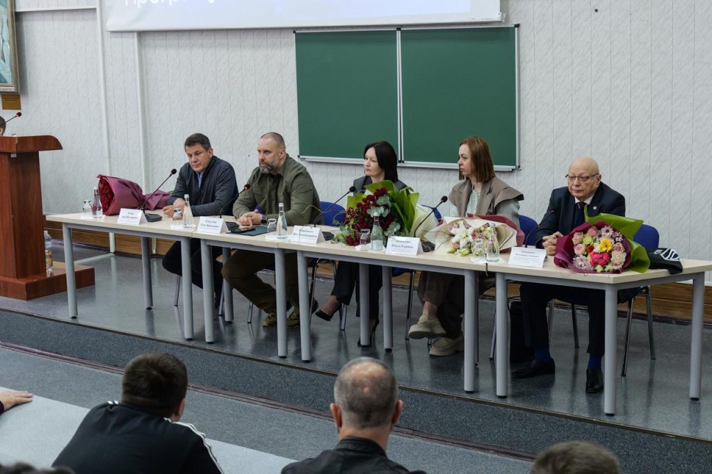Представлення колективу ХНУРЕ ректора Ігоря Рубана