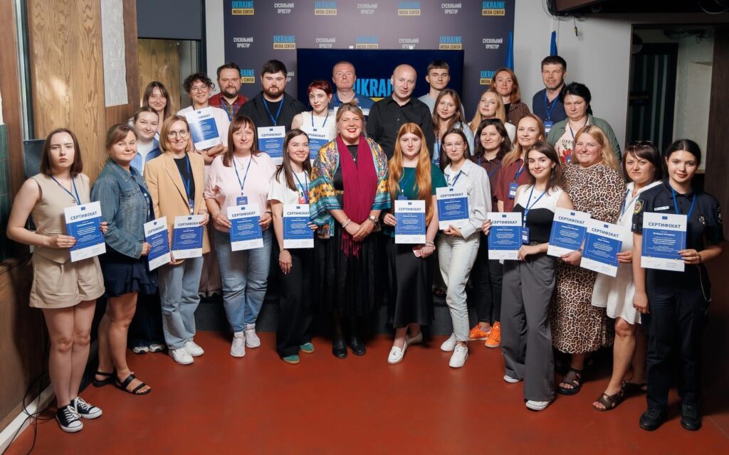 Начальник Відділу координації освітніх програм та академічного обміну ХНУРЕ Ірина Побіженко взяла участь у тренінгу з протидії дезінформації в межах проєкту DARE