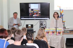 У музеї історії ХНУРЕ презентували книгу «Ціна усмішки. Хроніки Музею дитинства»