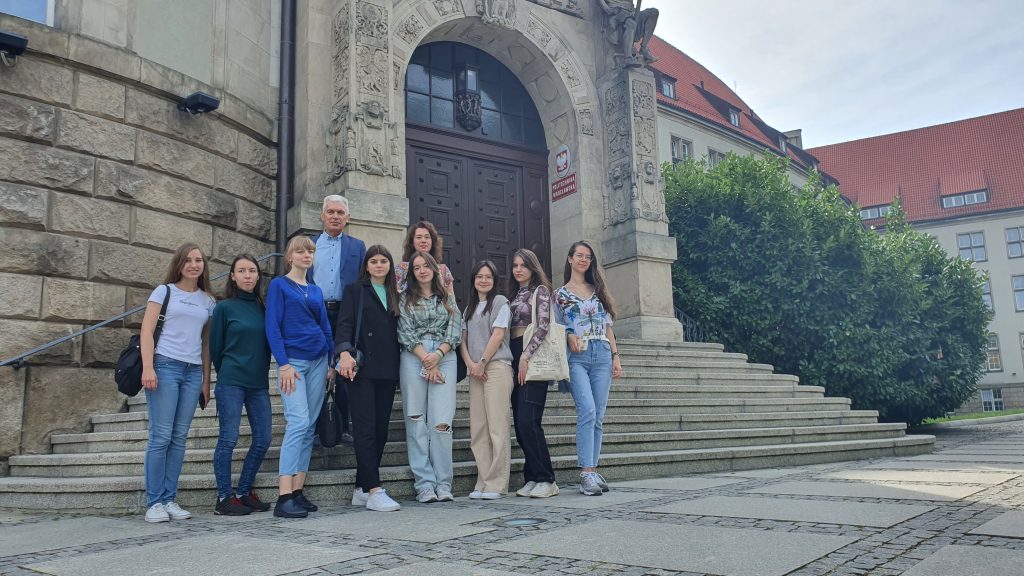 Студентки ХНУРЕ взяли участь у міжнародній навчальній програмі  Summer School Green Transition for Ukrainian students