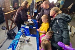 Ярмарок спорту та науки: Рухайся та досліджуй