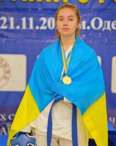 Студентка ХНУРЕ стала чемпіонкою України з карате