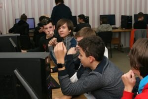 У ХНУРЕ проходить IV міський турнір юних інформатиків